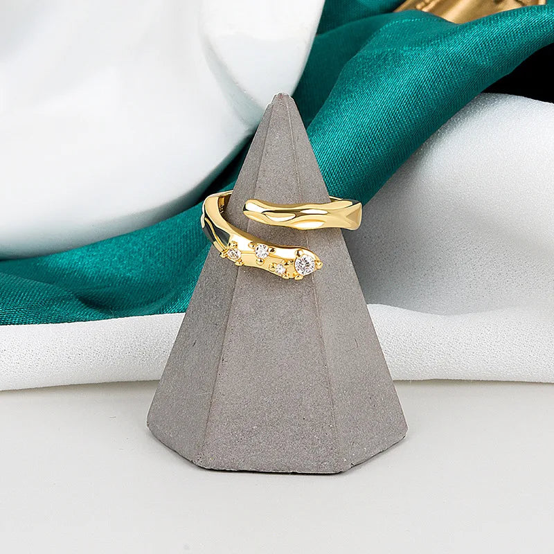 Anel Geométrico com Zircônia