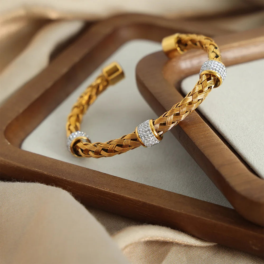 Pulseira Liv Aberta com Detalhe de Cristal