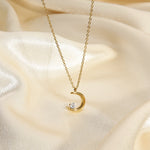 Colar Tove Lua Dourada