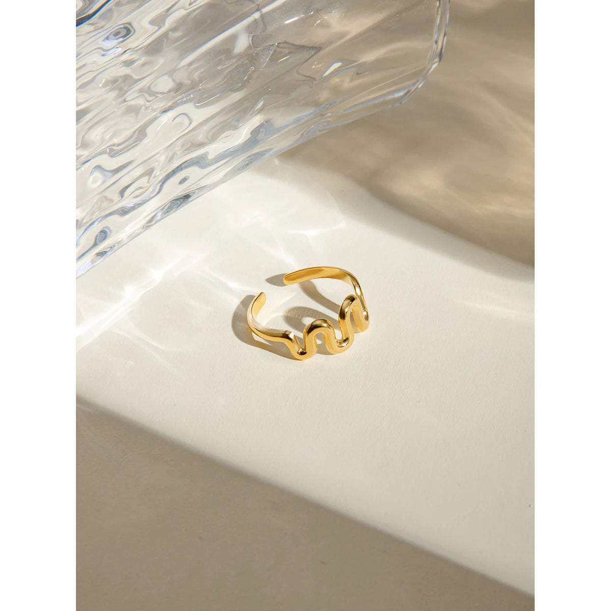 Anel Ondas de Verão