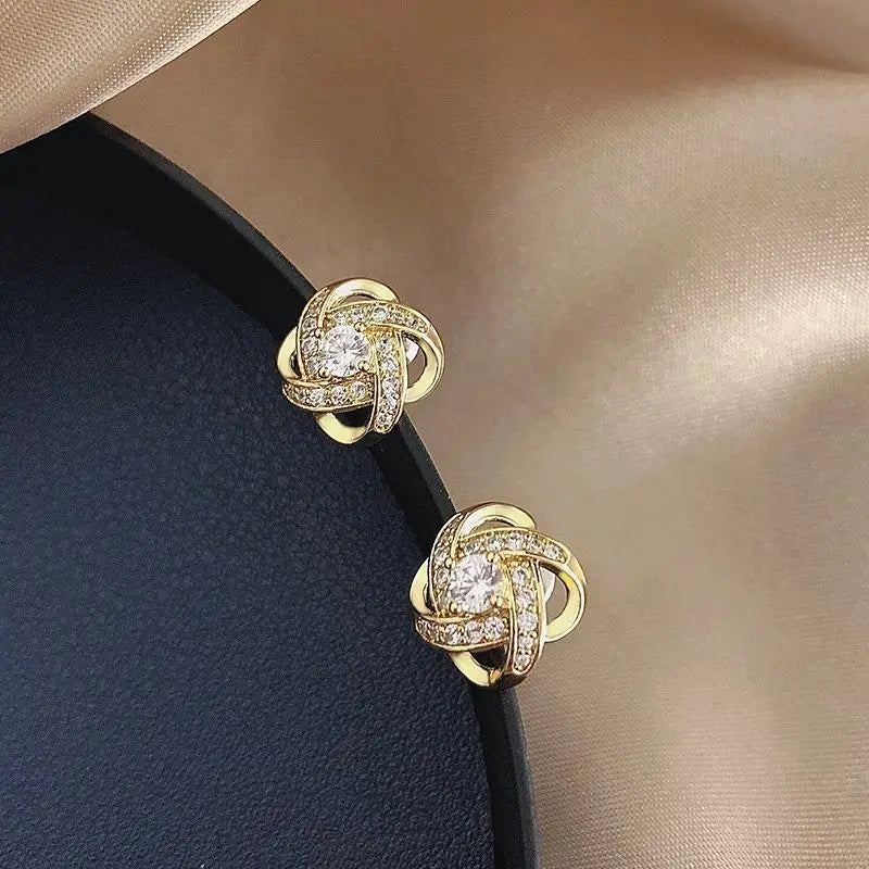 Brincos Mira com Detalhes de Cristal