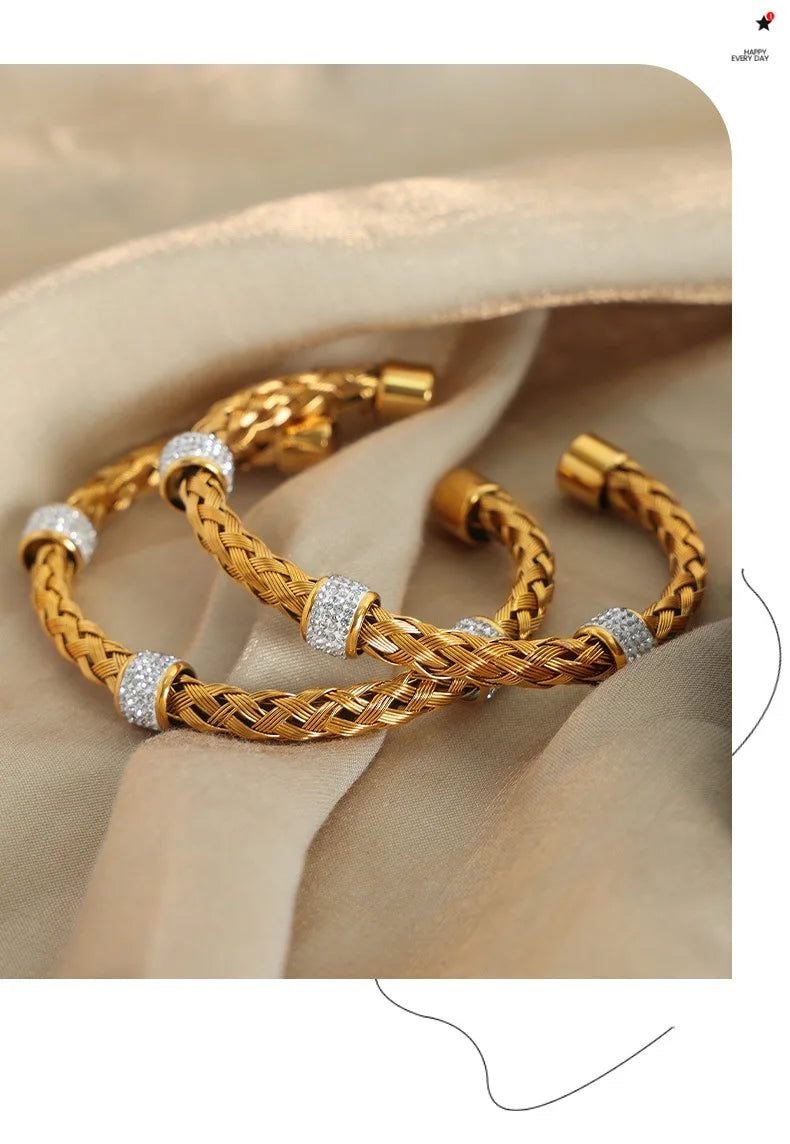 Pulseira Liv Aberta com Detalhe de Cristal