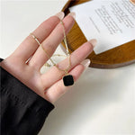 Colar com Pingente Elara