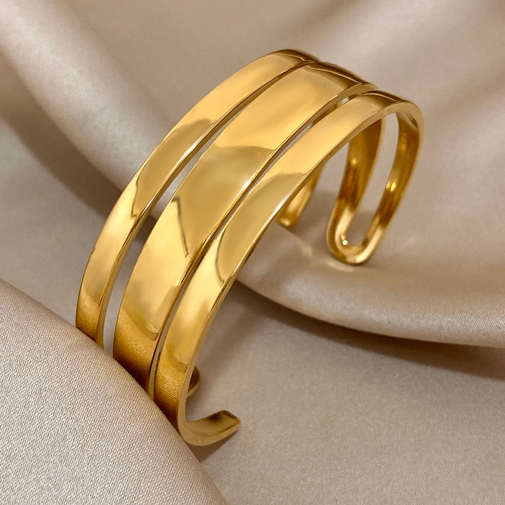 Simple Stainless Steel Gold Plated Chunky Cuff Bracelet for Women Waterproof Jewelry Exaggerated Glossy Smooth Wristband Bangles