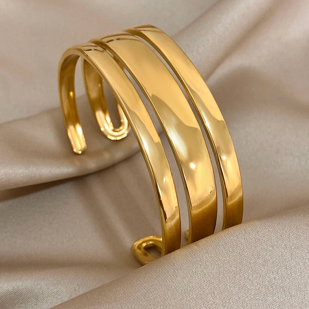 Simple Stainless Steel Gold Plated Chunky Cuff Bracelet for Women Waterproof Jewelry Exaggerated Glossy Smooth Wristband Bangles