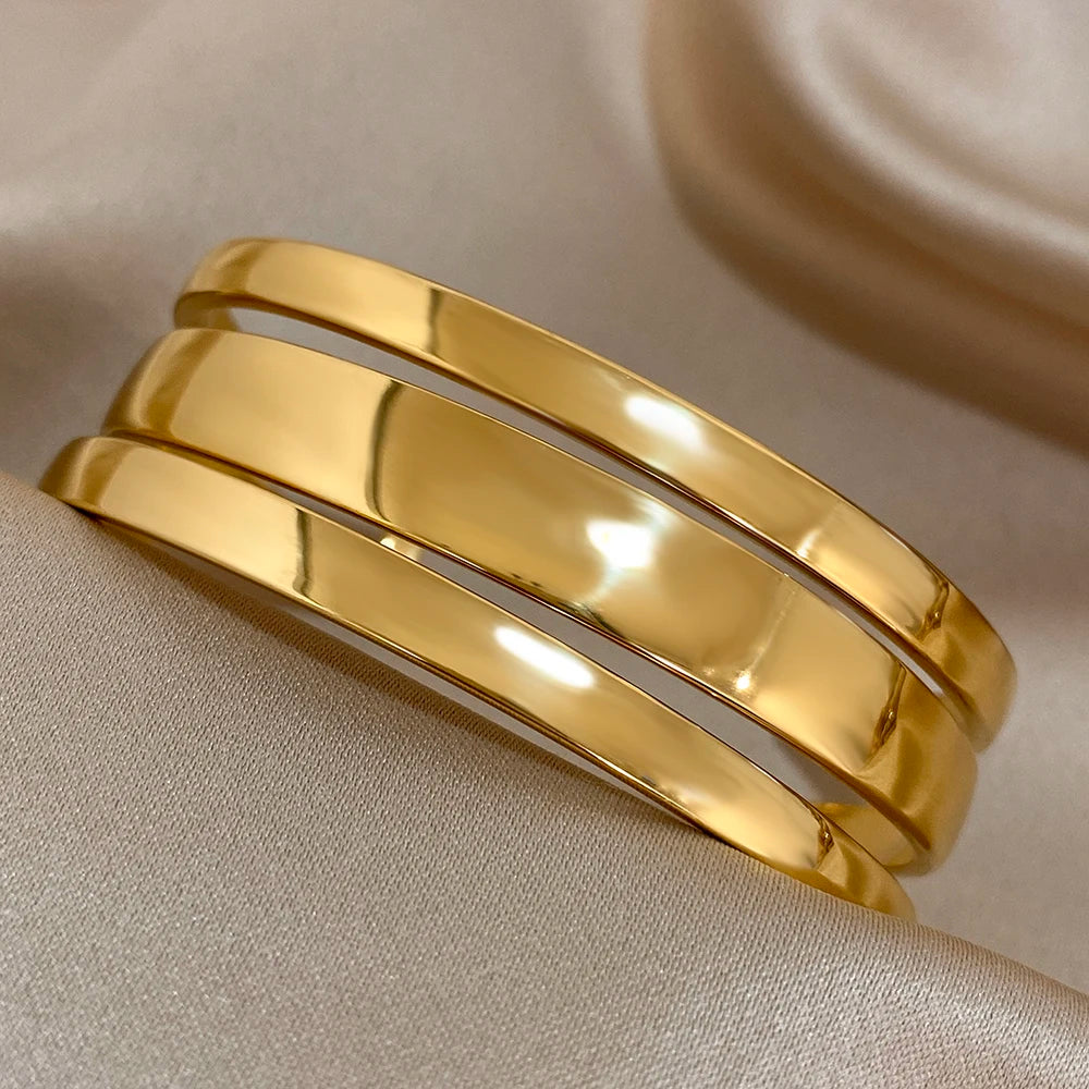 Simple Stainless Steel Gold Plated Chunky Cuff Bracelet for Women Waterproof Jewelry Exaggerated Glossy Smooth Wristband Bangles